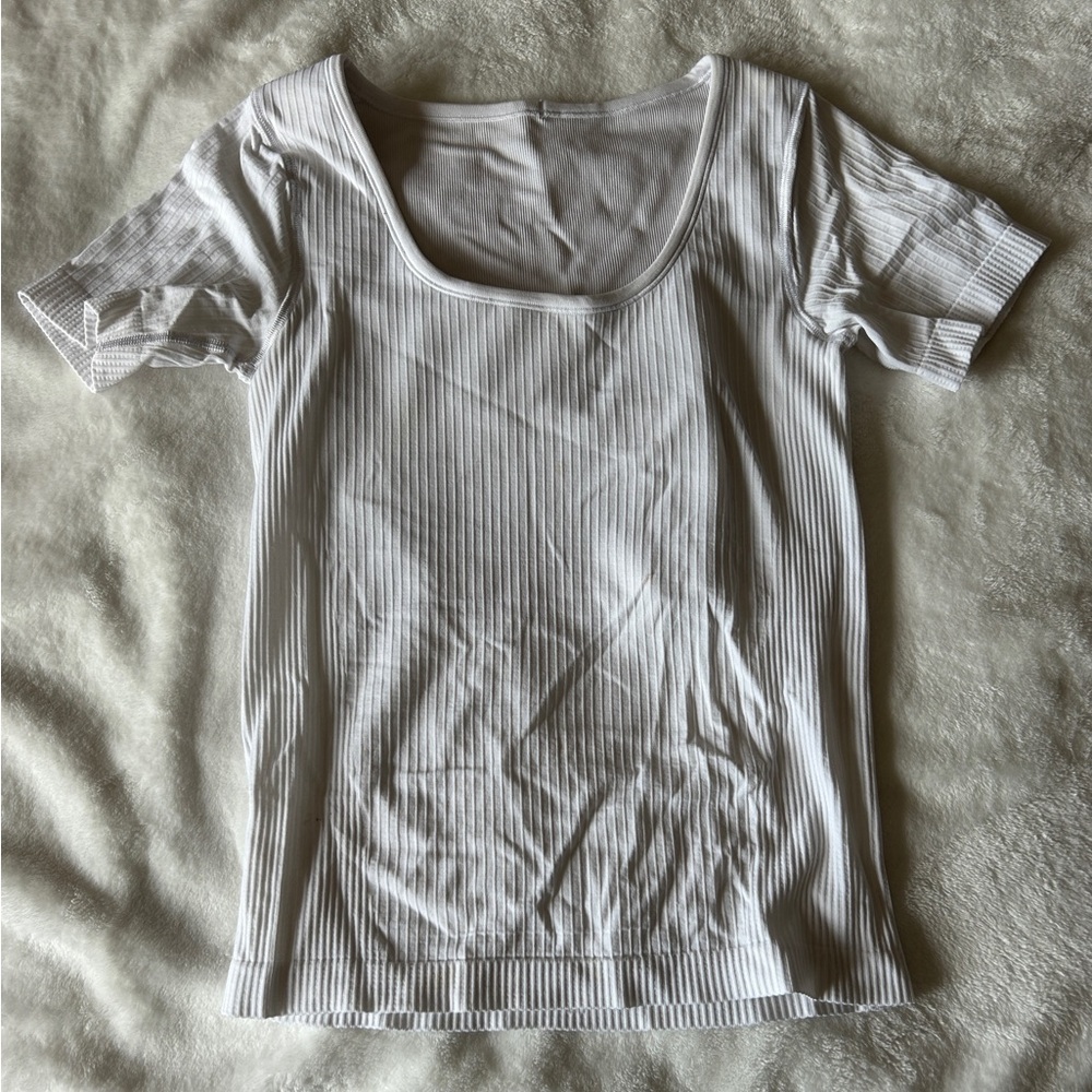 Lululemon 4 Ebb to Street short sleeve top